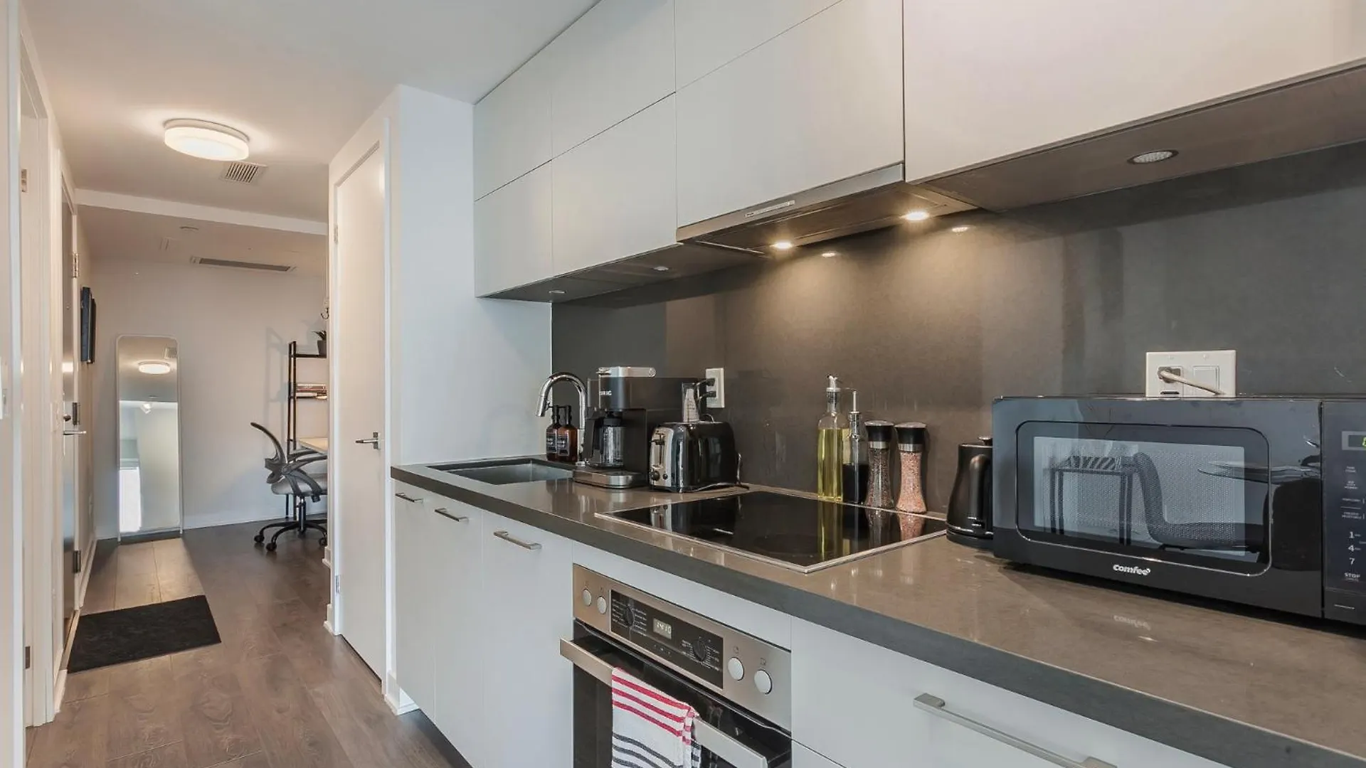 Traveller Home In Centre Toronto Apartamento